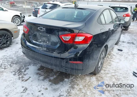 2018 Chevrolet Cruze Ls Manual z USA, uszkodzony, nr VIN 1G1BB5SM9J7214230